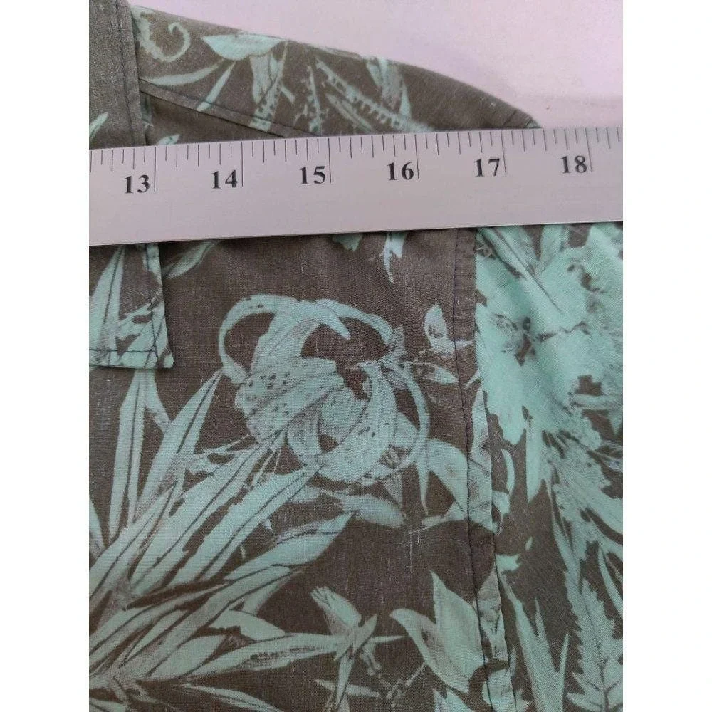Mens DC Floral Print Long Sleeve Button Down Collar Shirt Sz. M